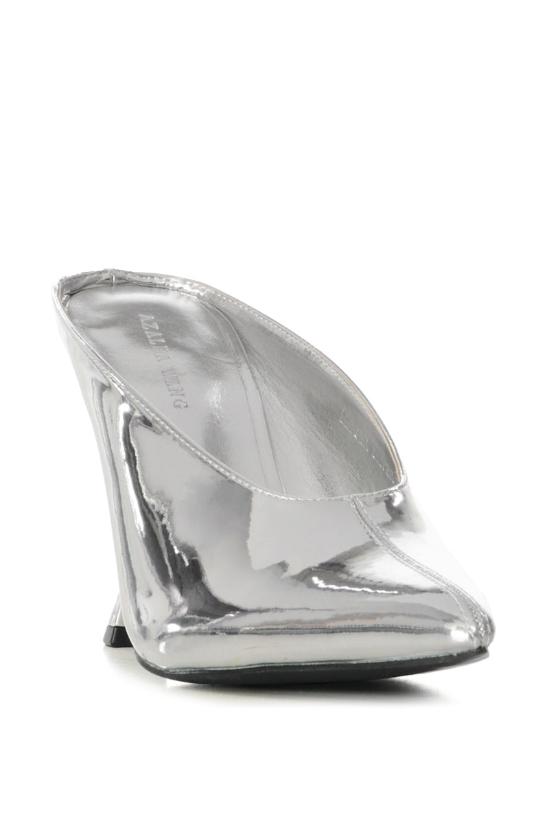 AZALEA WANG LEDGER SILVER MIRROR PUMP