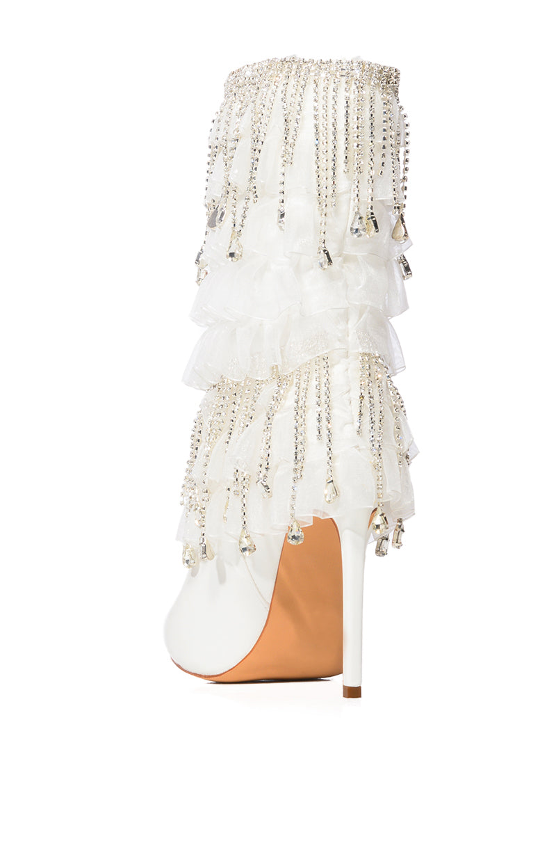 AZALEA WANG LEXLEY WHITE DIAMOND DRIP BOOT