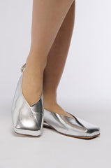 AZALEA WANG ROGELIO SILVER FLAT