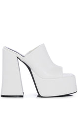 AZALEA WANG SHEBA CHUNKY SANDAL IN WHITE