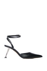 AZALEA WANG ZELLA ANGLED HEEL PUMP IN BLACK