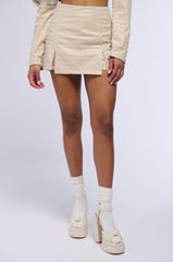 BETTER OFF ALONE PU HOUNDSTOOTH SKORT IN IVORY