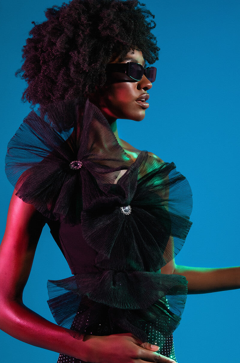 BLOSSOM TEXTURED FLOWER CROP TOP