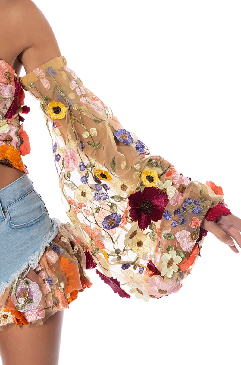 BOTANICAL BEAUTY CROPPED SHEER SLEEVE TOP