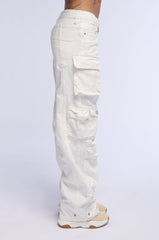 BROOKLYN CARGO POCKET WIDE LEG JEAN IN WHITE