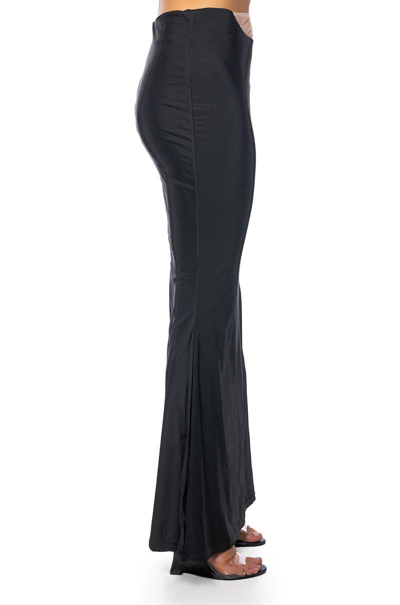 DEFINE THE CURVES MAXI SKIRT