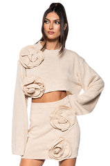GARDENIA APPLIQUE CROPPED SWEATER