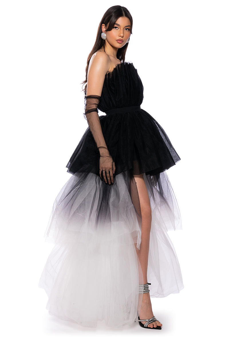 IT'S GIVING GLAM MAXI DRESS