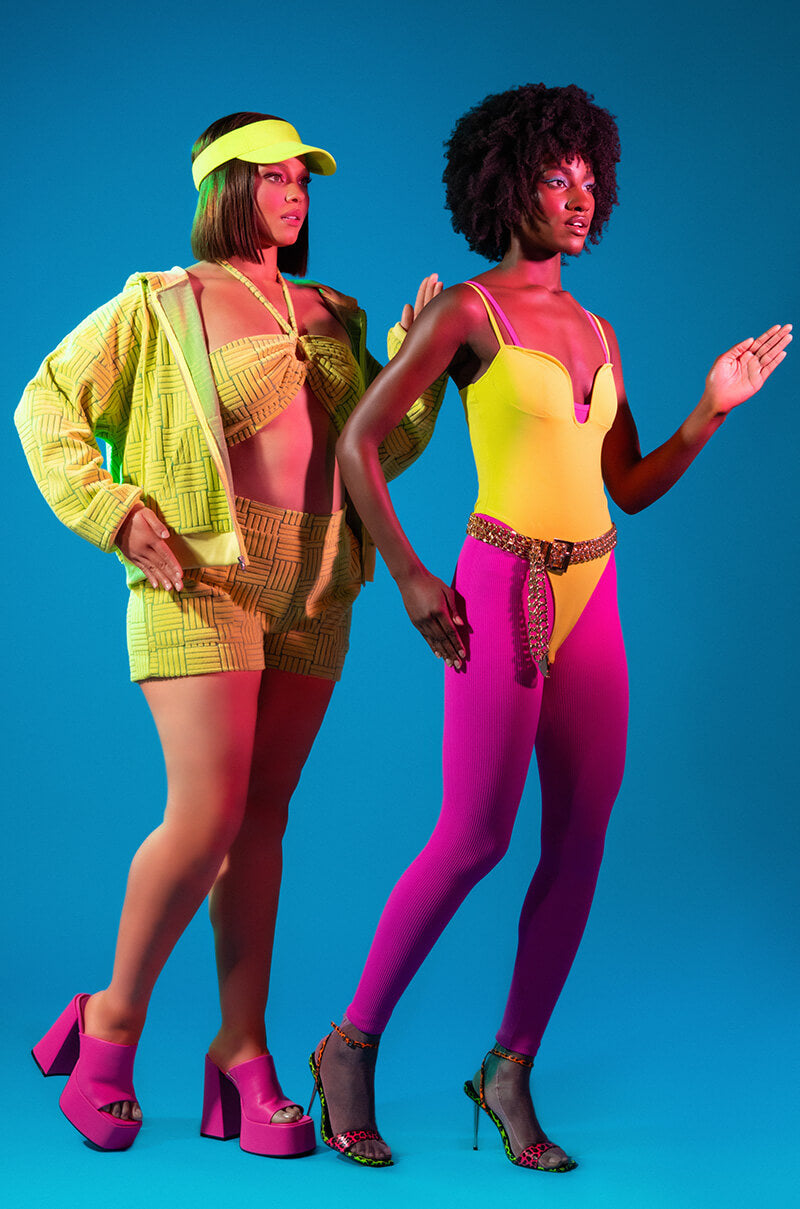 JET SET HALTER CROP TOP