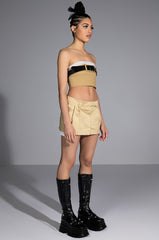 KISSES BELTED CROP TOP