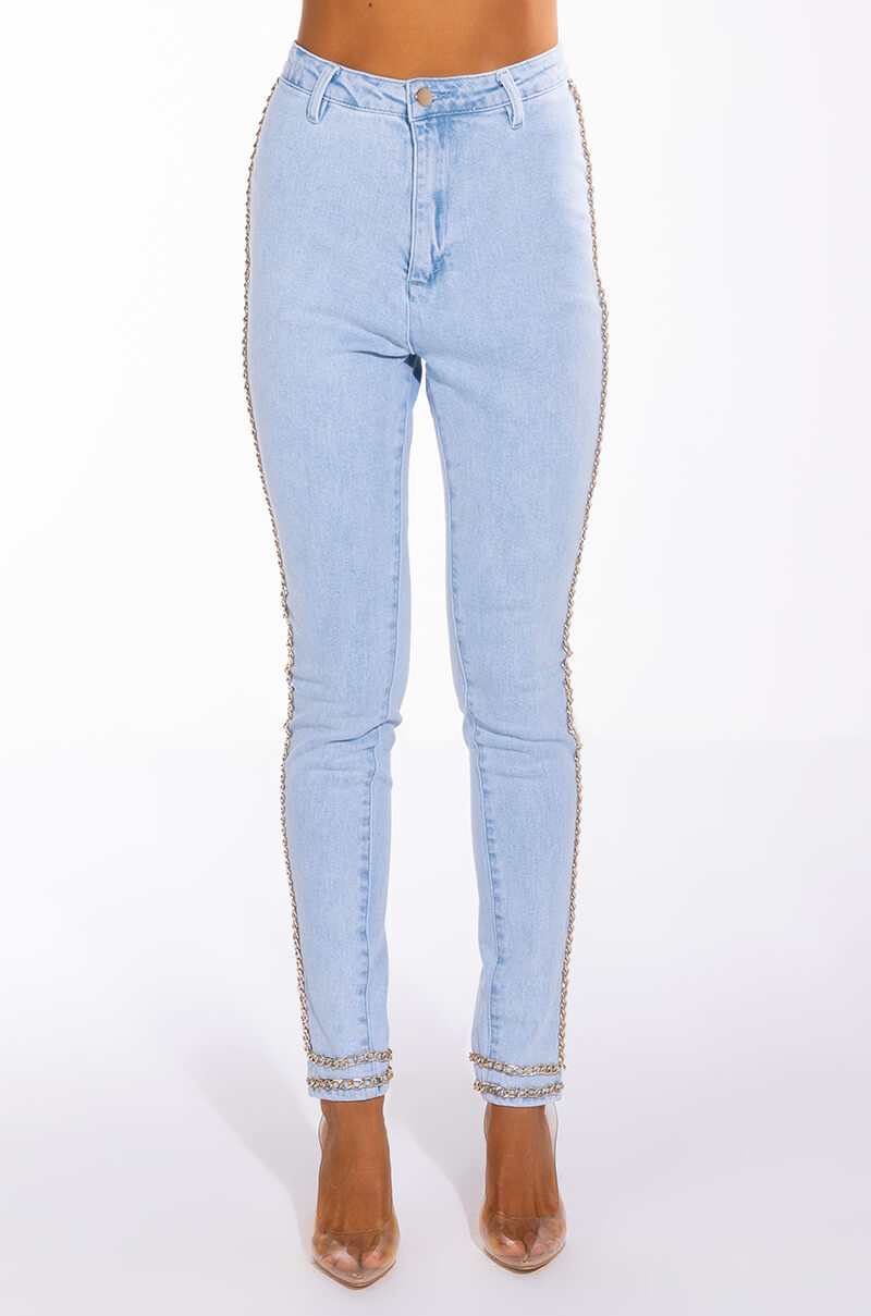 ME MYSELF AND I CHAIN DETAIL SKINNY JEAN