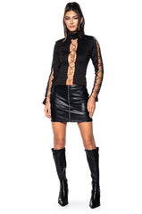 SILVER RING MOCK NECK KNIT TOP