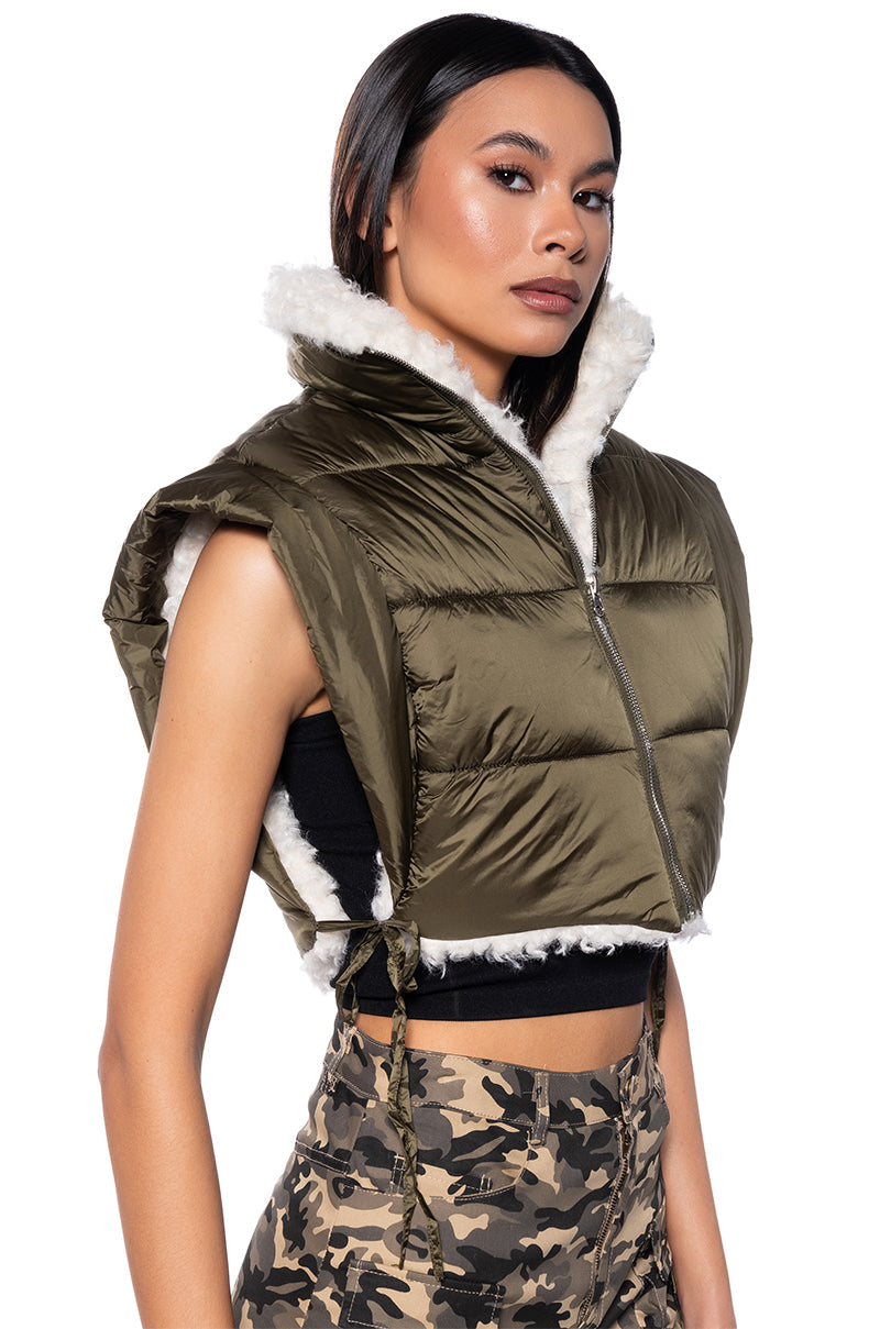 SIMPLY ASPEN SHERPA LINED CROP VEST