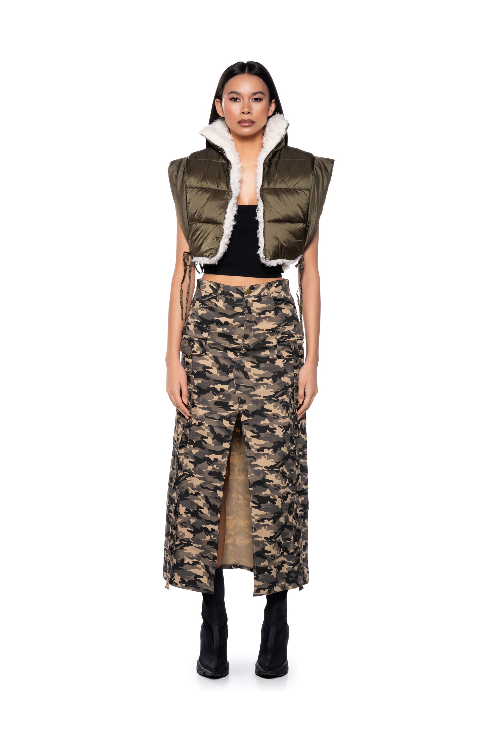 SIMPLY ASPEN SHERPA LINED CROP VEST
