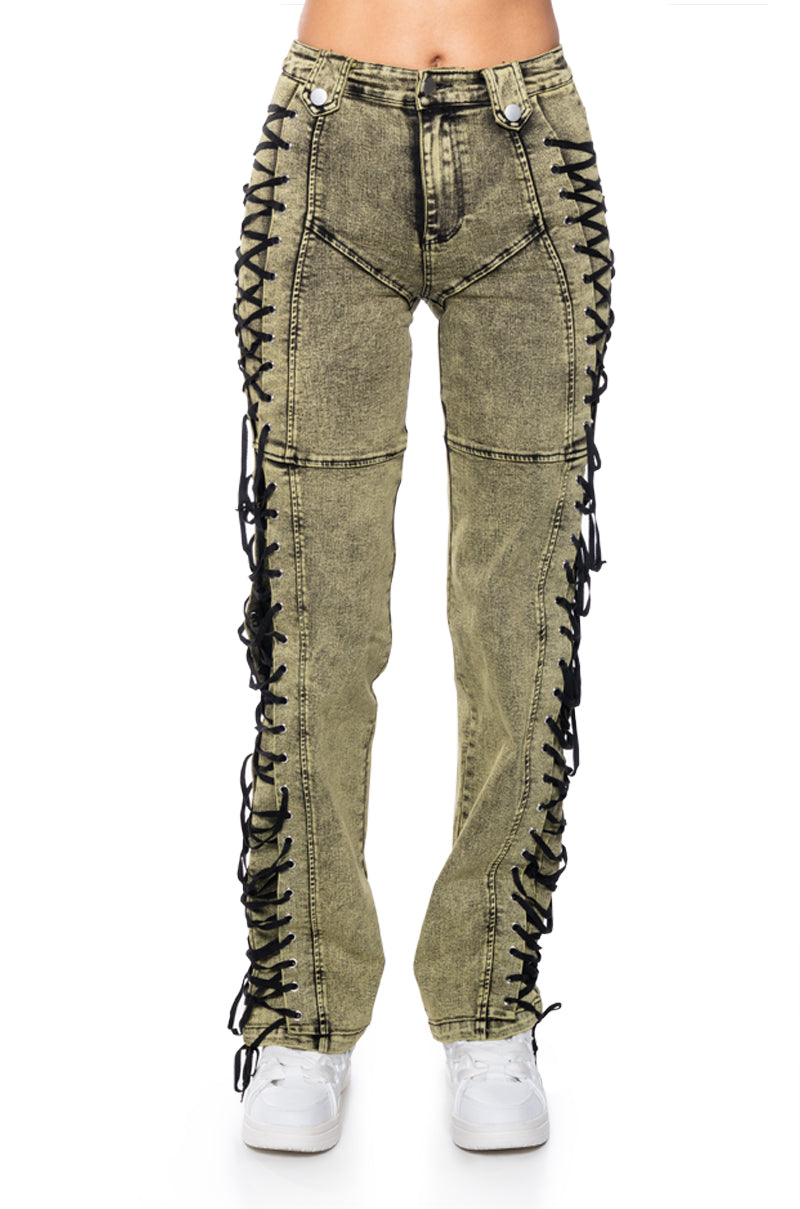 STAND OUT LACED UP JEANS
