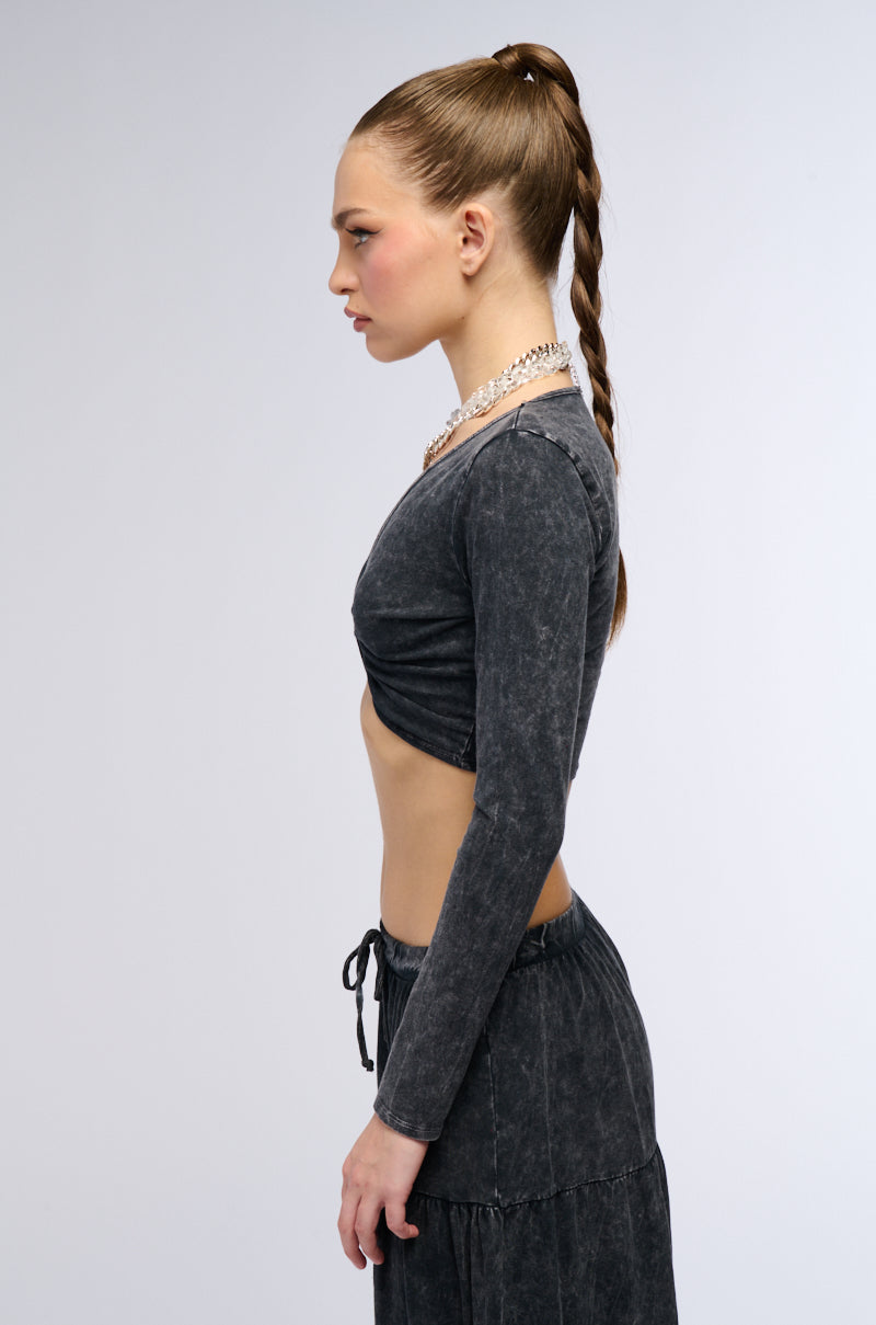 TAYA WASHED TWIST FRONT CROP TOP