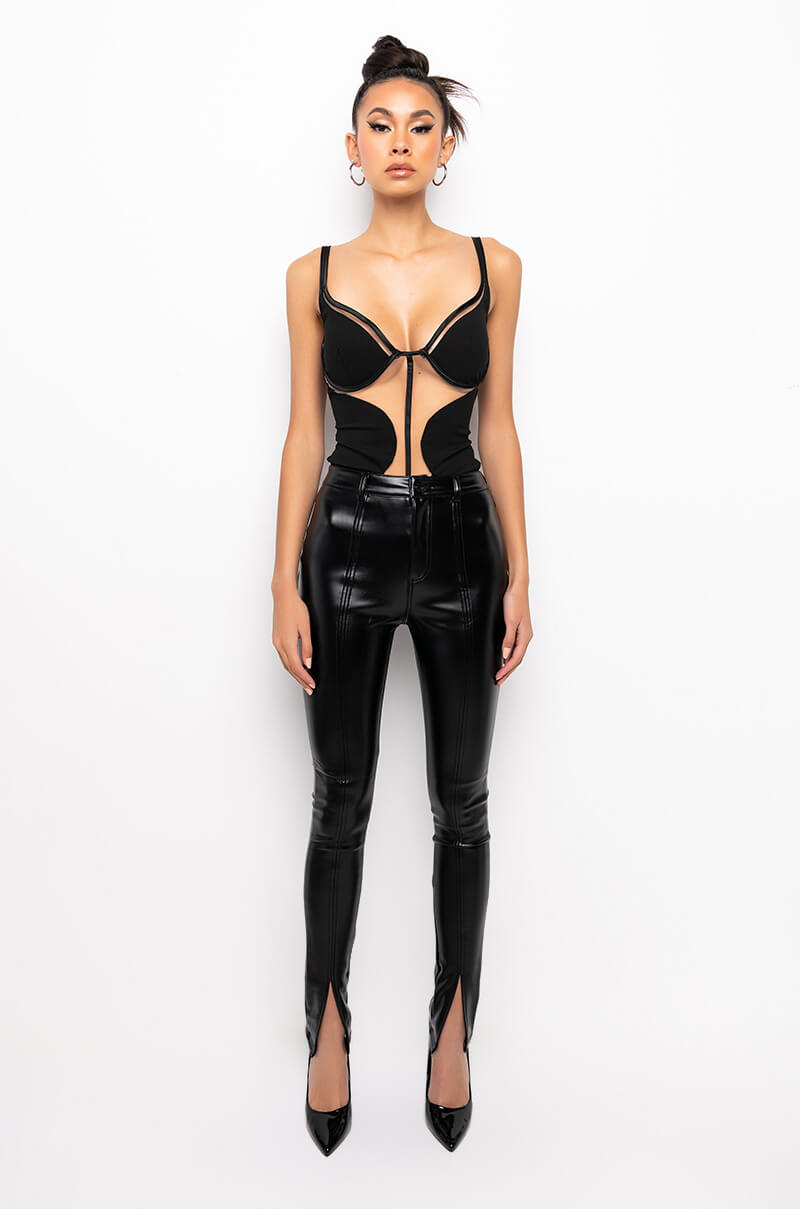 TE-QUIERO HIGH RISE VEGAN LEATHER SKINNY PANT WITH SLIT