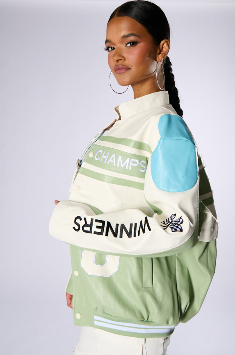 ZOOM ZOOM CONVERTIBLE BOMBER JACKET IN GREEN