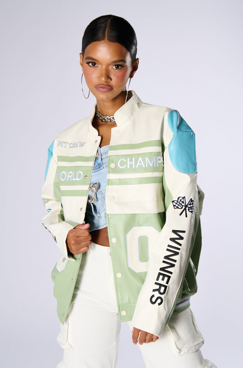 ZOOM ZOOM CONVERTIBLE BOMBER JACKET IN GREEN